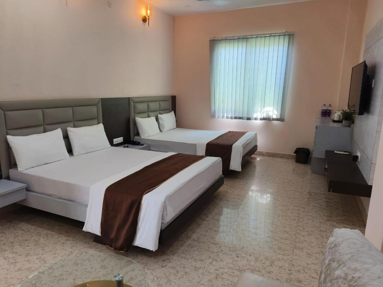 Jaanki Farms & Resorts Jorhāt エクステリア 写真