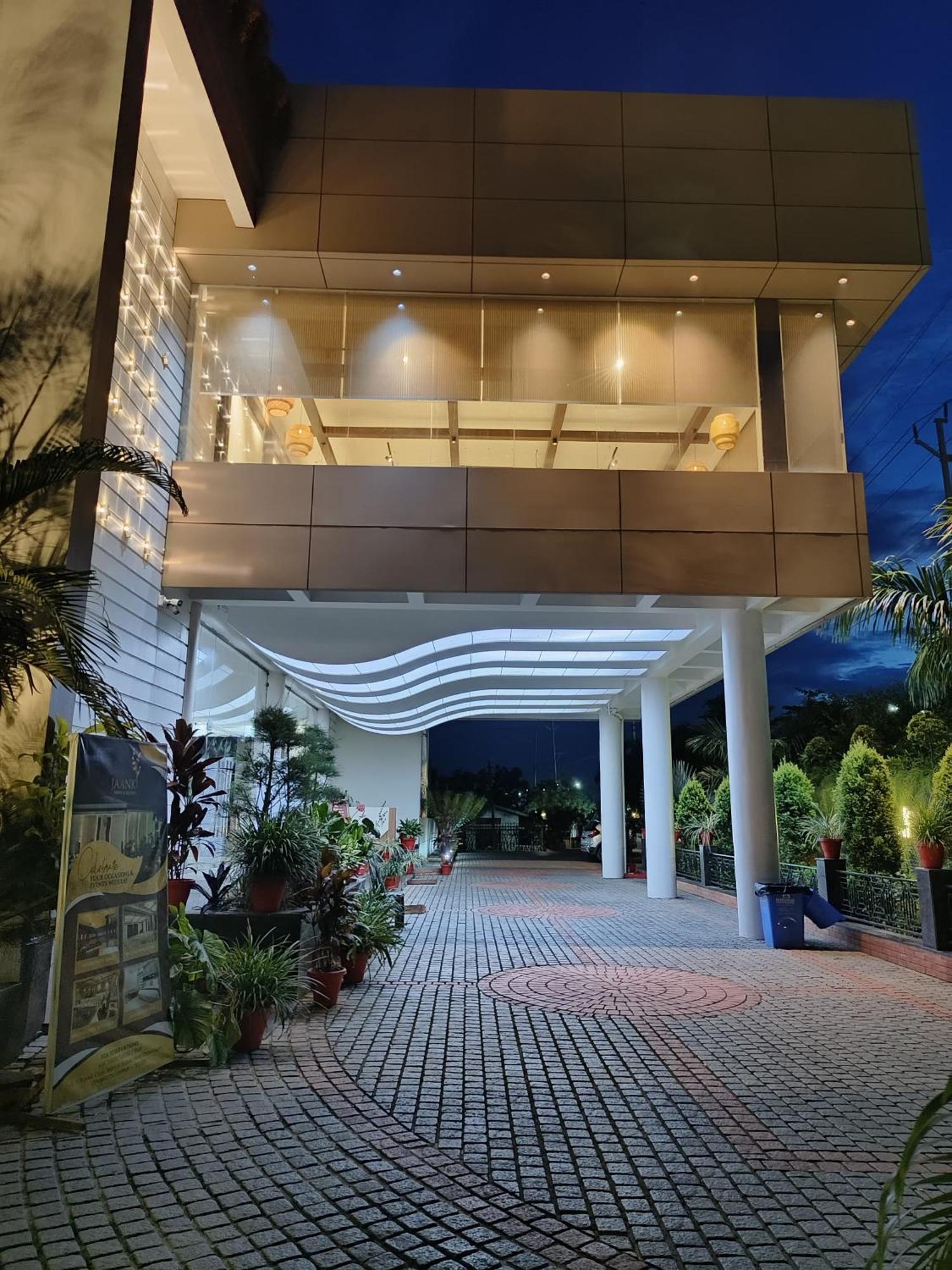 Jaanki Farms & Resorts Jorhāt エクステリア 写真