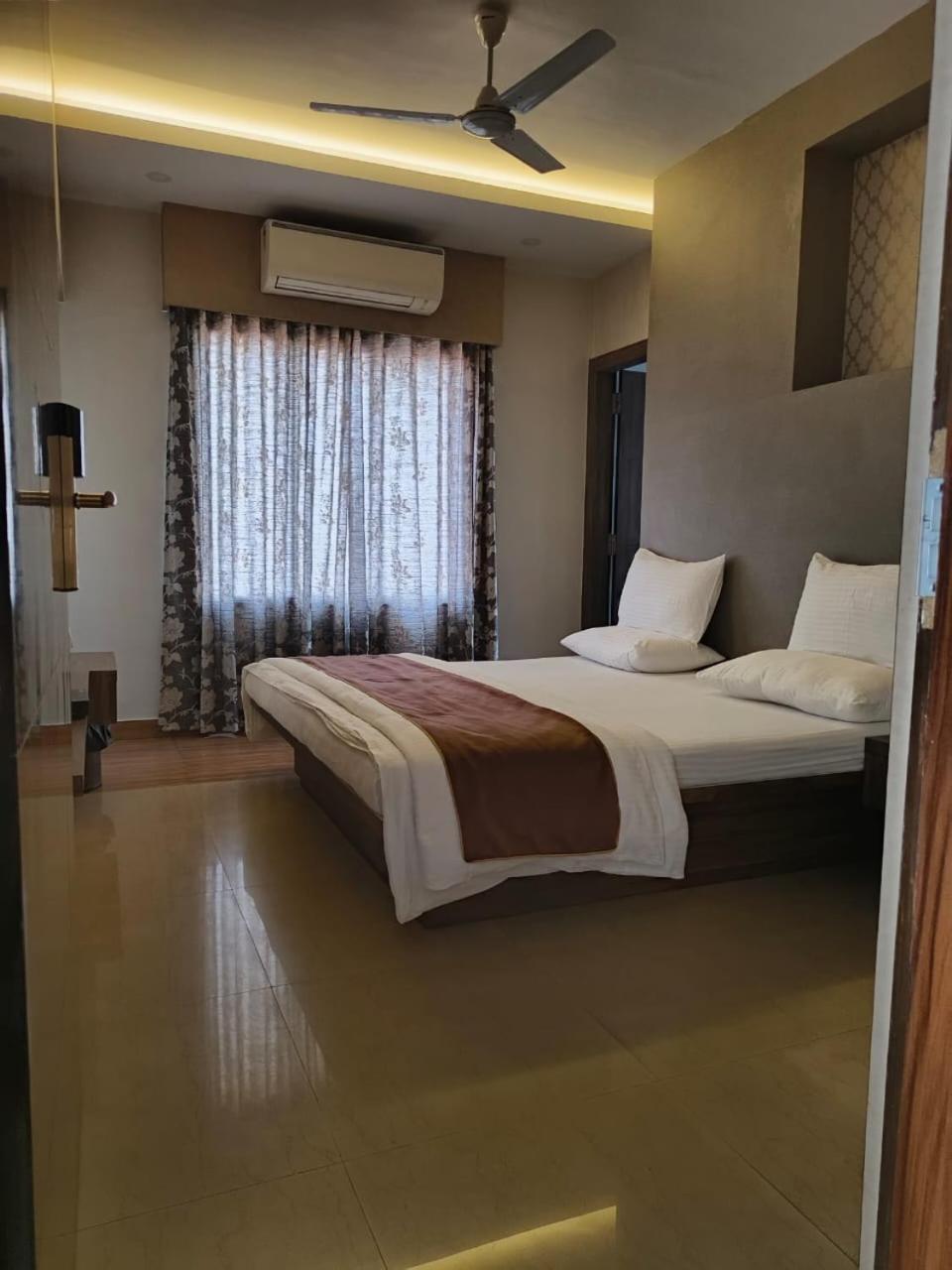Jaanki Farms & Resorts Jorhāt エクステリア 写真