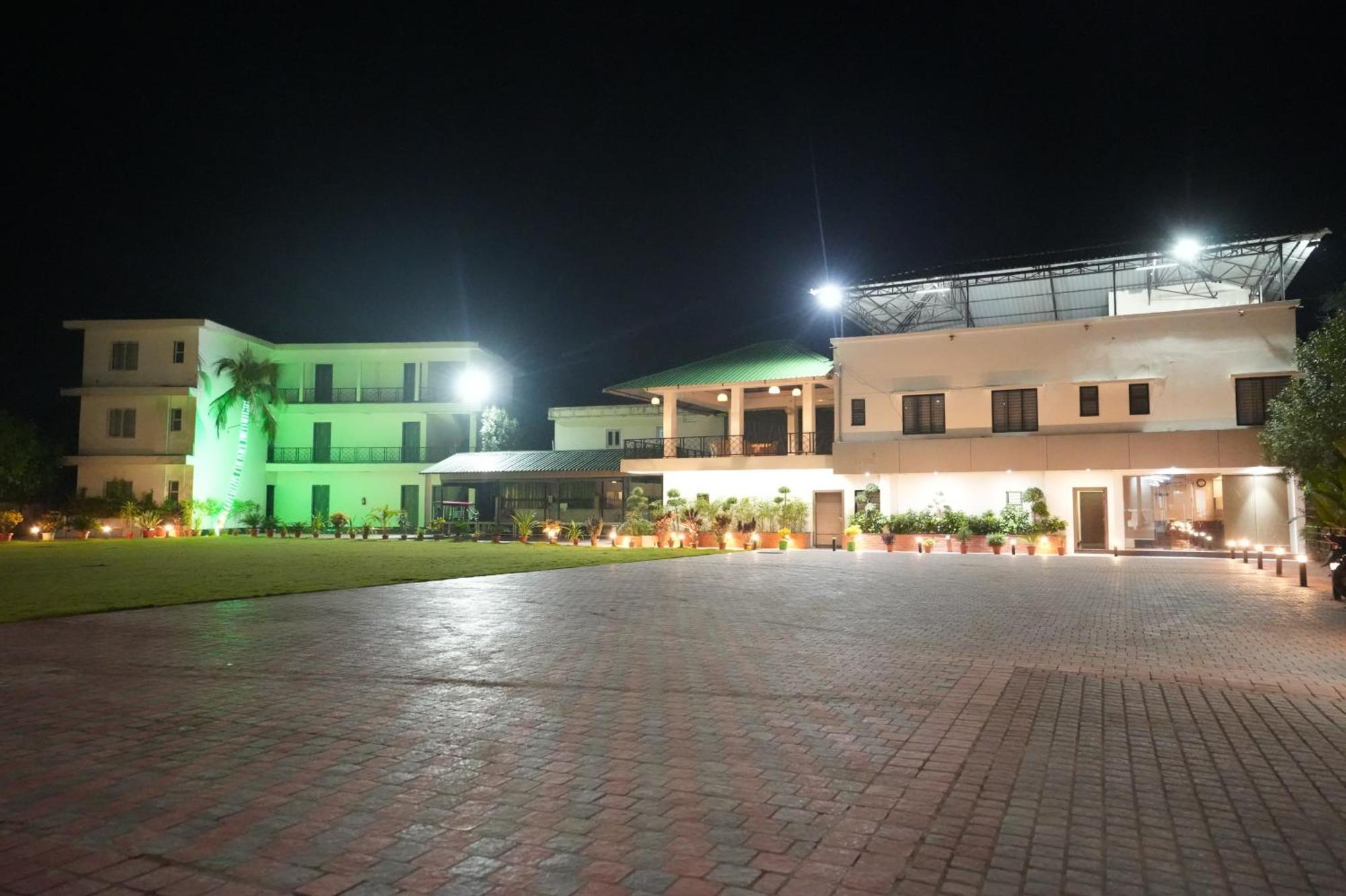 Jaanki Farms & Resorts Jorhāt エクステリア 写真