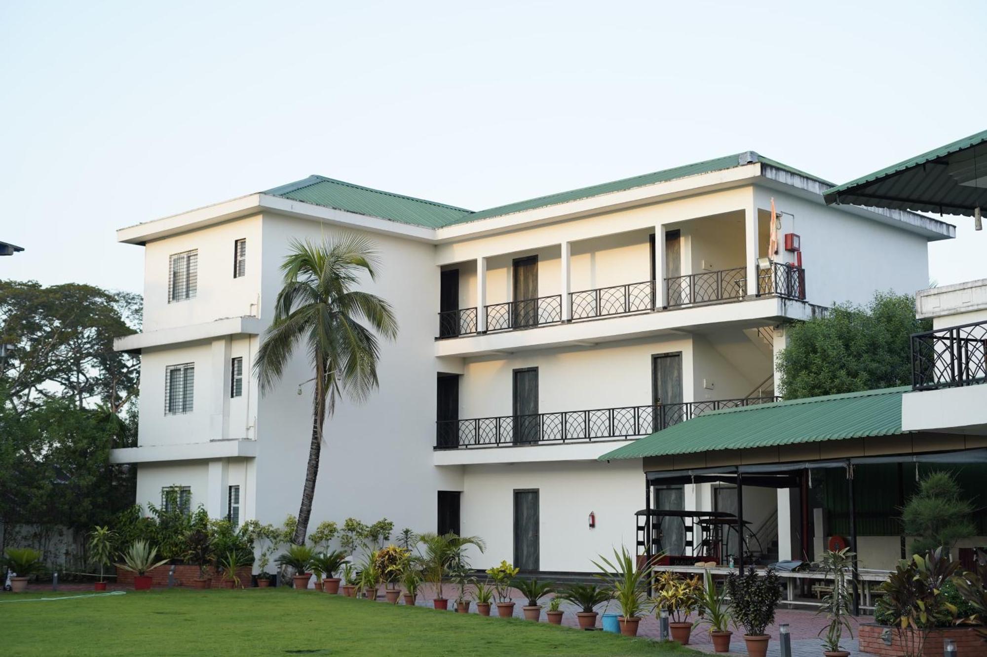 Jaanki Farms & Resorts Jorhāt エクステリア 写真